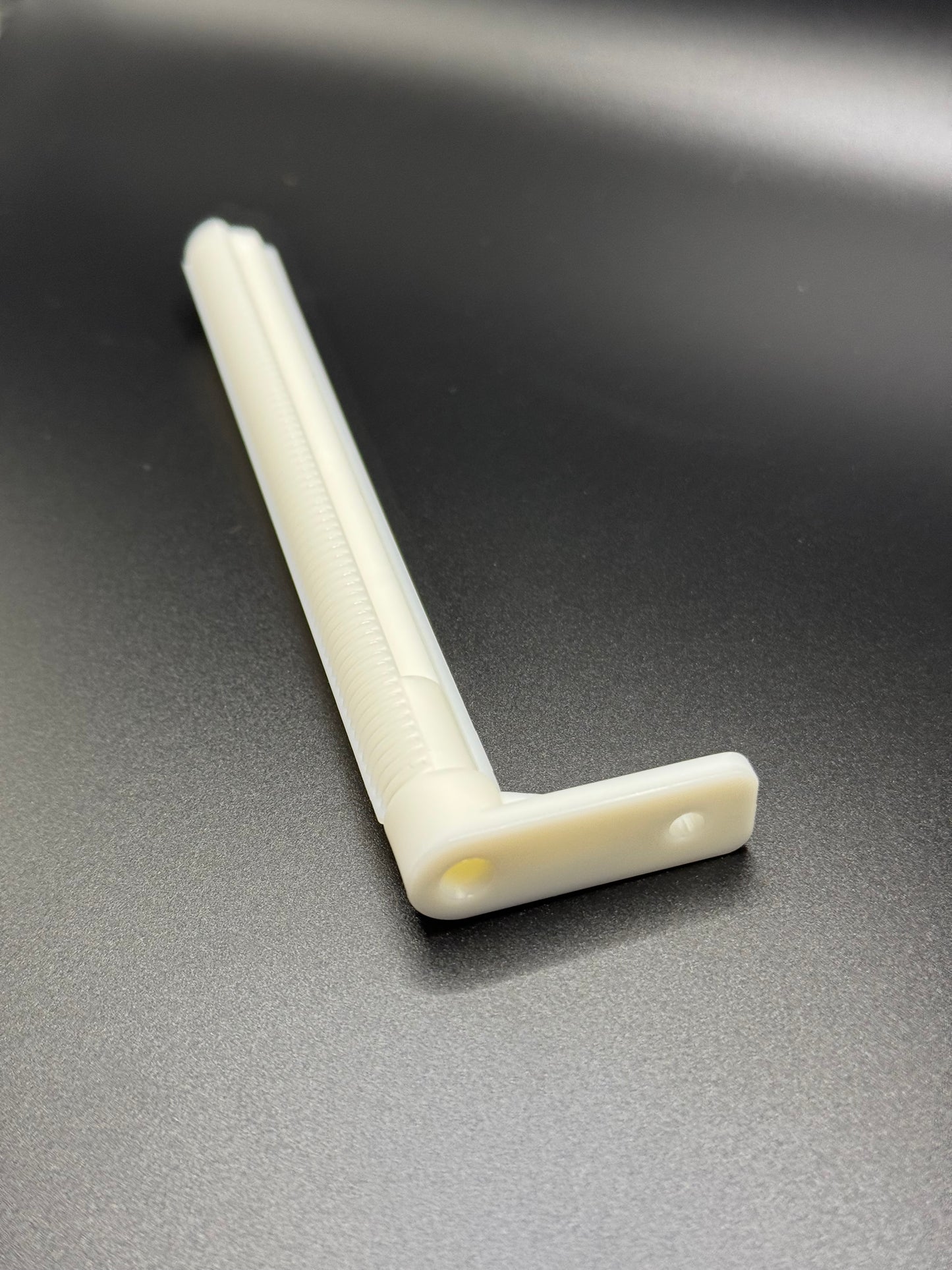 Perno distanziatore placca Geberit per placca con due tasti quadrati e monotasto